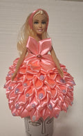 Handgemachte Deko Puppe mit Satin Kleid – Exklusive Geschenkidee